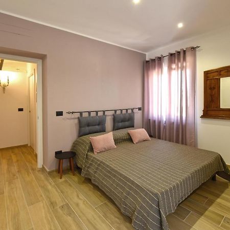 Casa Valentina 1902 Apartman Montegrosso dʼAsti Kültér fotó