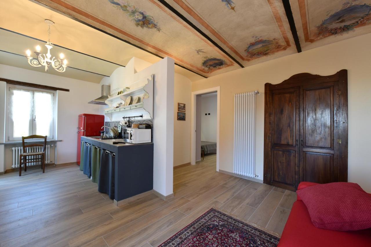 Casa Valentina 1902 Apartman Montegrosso dʼAsti Kültér fotó