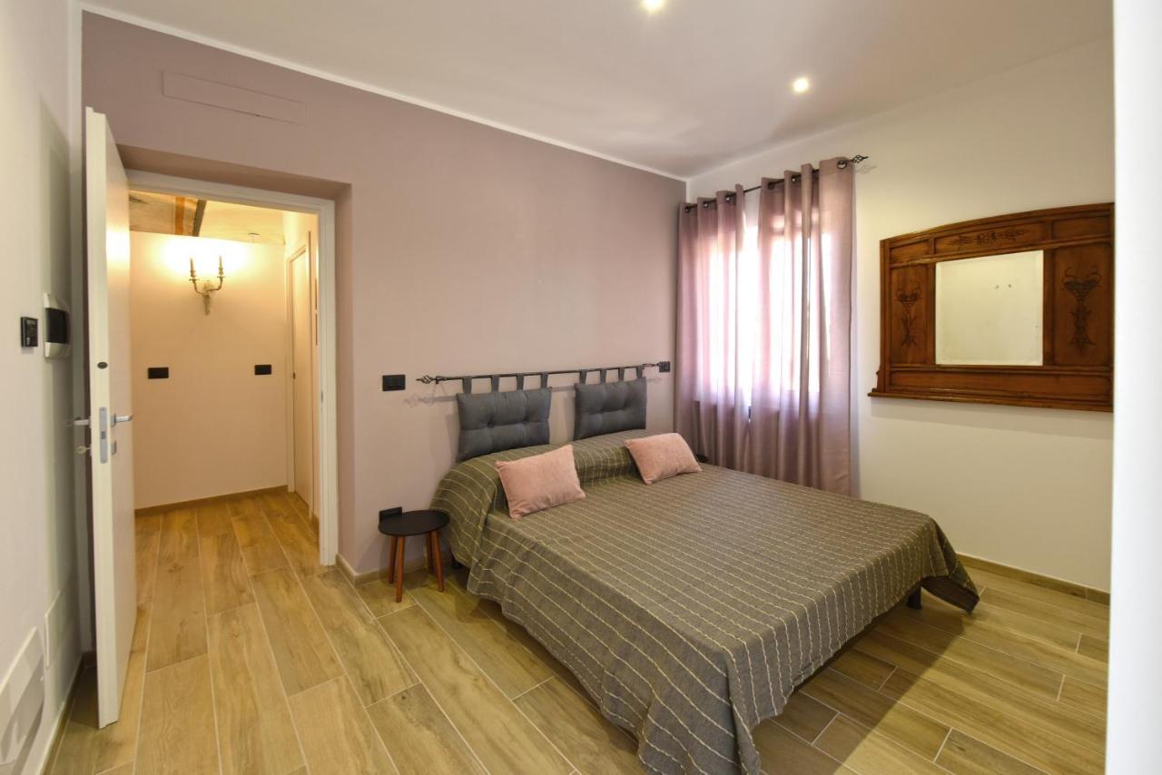 Casa Valentina 1902 Apartman Montegrosso dʼAsti Kültér fotó