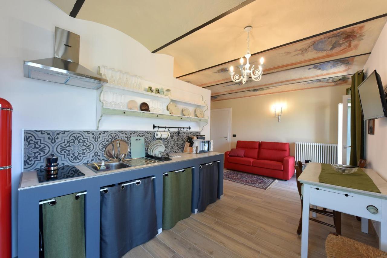 Casa Valentina 1902 Apartman Montegrosso dʼAsti Kültér fotó